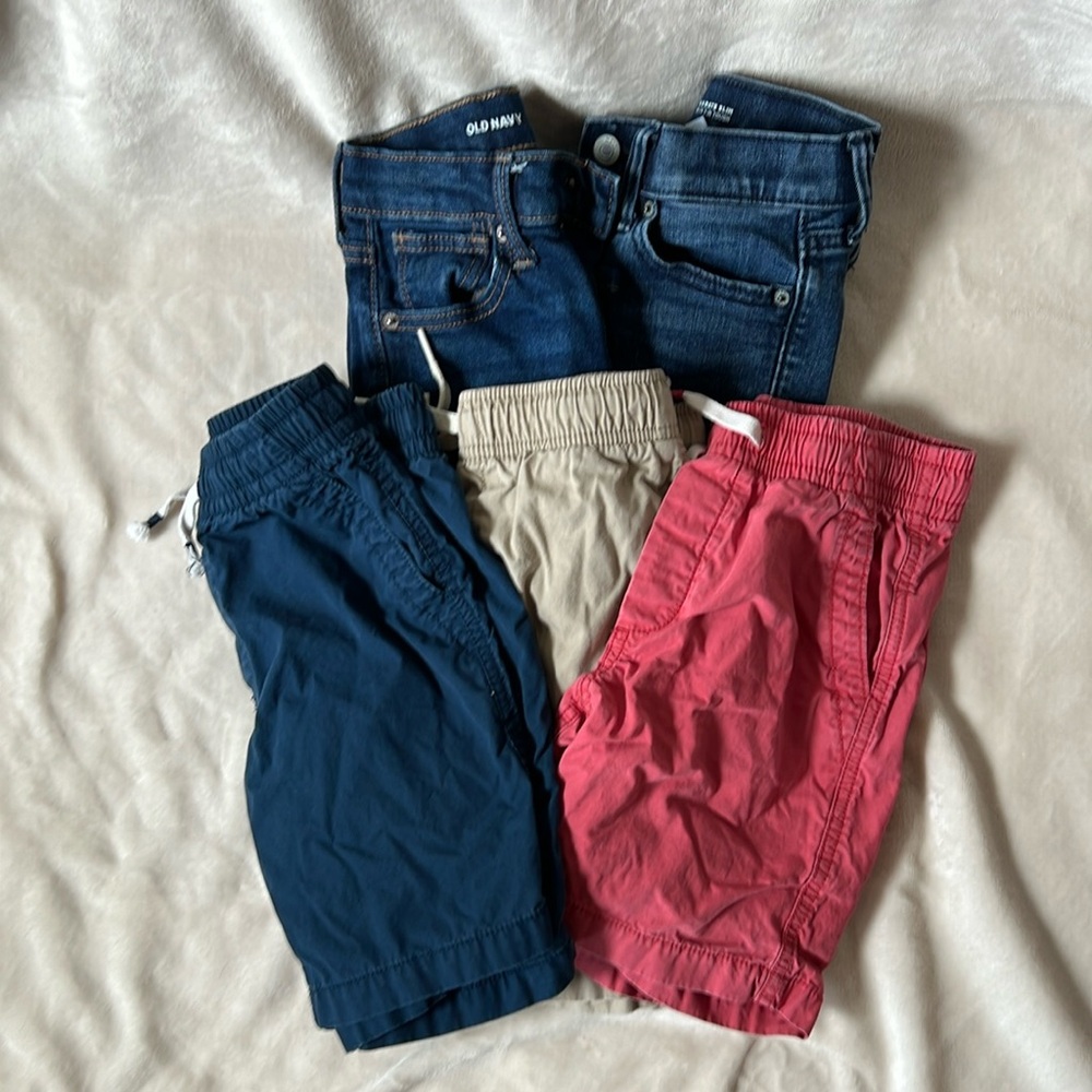 Lot of Boys' Short/Jeans from Old Navy/Gap, Size 6-7